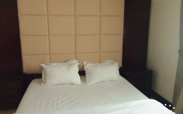 Delmon Hotel Suites