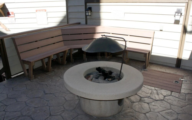 Park Place #C104 By Peak Property Management