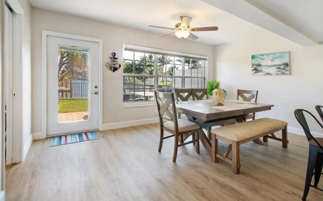 The Waterman's Retreat Unit N