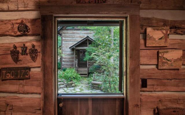 Aunt Babbie s Cabin in Pisgah Forest