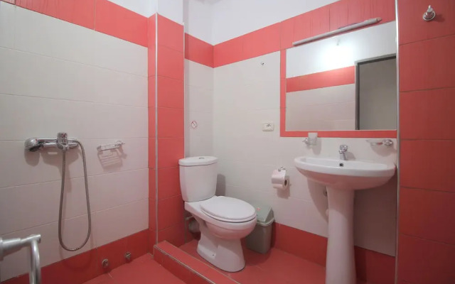 Hotel Argjiro