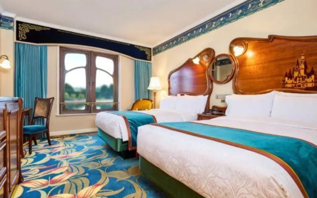 Shanghai Disneyland Hotel 