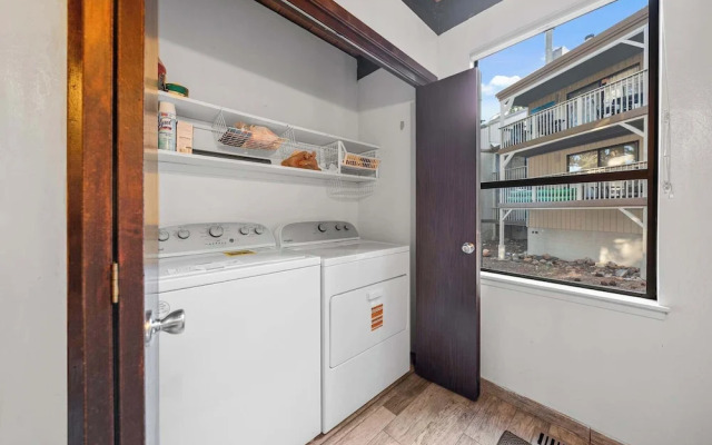 Kingswood Village Escape For 4