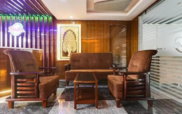Townhouse OAK Hotel SVA