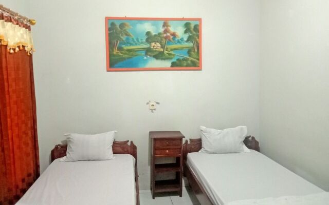 Oyo 2496 Puri Karimun