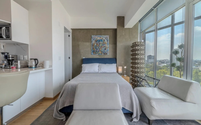 Icon Cibeles heart of La Roma