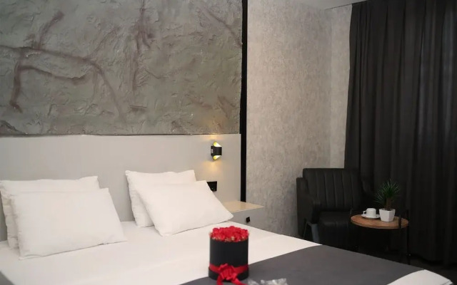 Cali Royal Otel