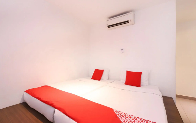 OYO 246 Link Inn (Sanitized Stay)