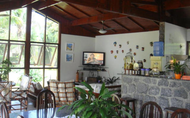 Casa Grande - 4 Suítes - Pier - Internet fibra 100MB