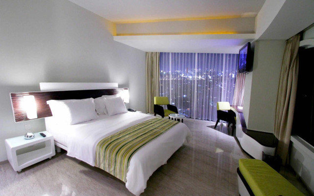 Sensa Hotel