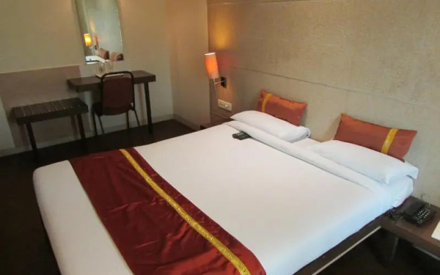 Hotel Highland Residency