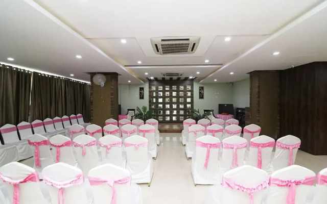 OYO 4906 Hotel Lotus