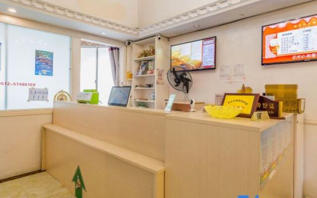 Mengli Shuixiang Hotel