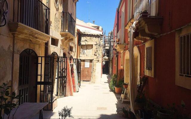 Aura Ortigia Apartments