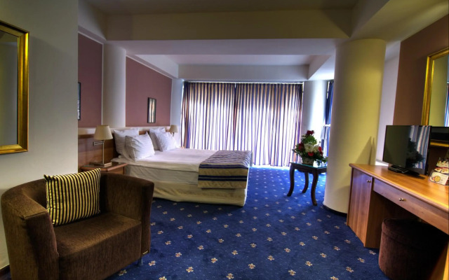 Hotel Dumbrava