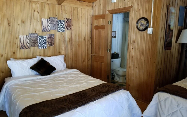 Ponderosa Pines Inn and Cabins