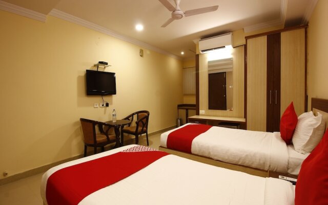 OYO Flagship 27863 Sri Sai Regency