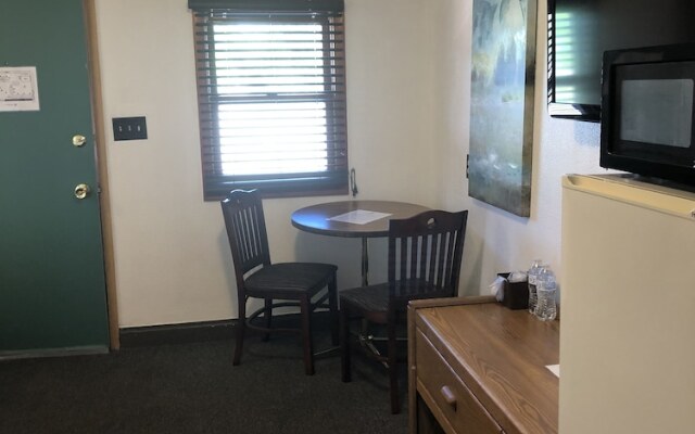 Hilltop Lodge