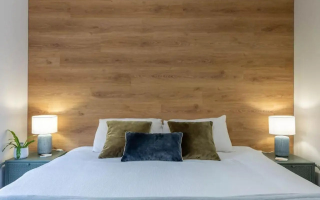 Pine Beach Guest House in the Heart of Balnarring