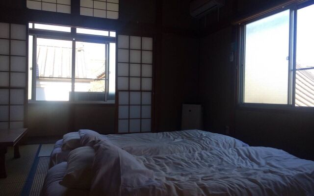 Nagonoya Cafe Guest House - Hostel