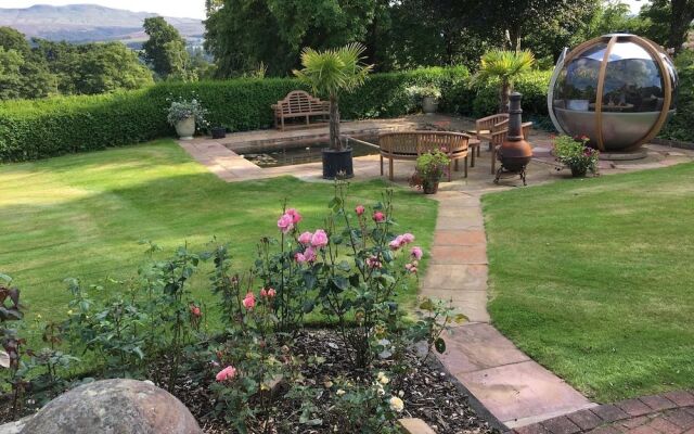 Loaninghead Bed & Breakfast
