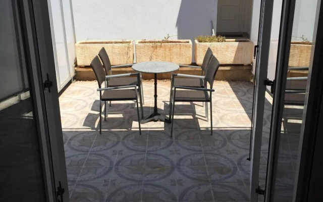 Bubi - air Conditoned & Parking Space - SA1