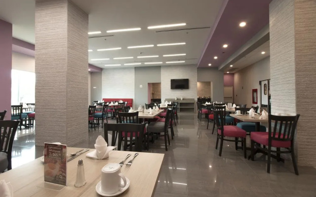 CHN Hotel Monterrey Aeropuerto, Trademark by Wyndham