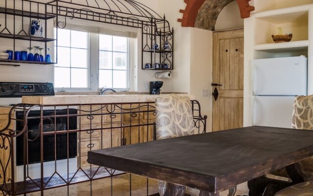 Relaxing Villa + Pool + Bar