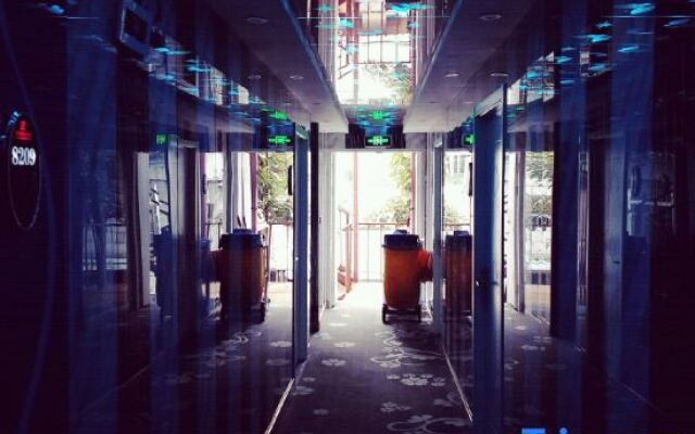 Zhuojia Holiday Hotel (Hangzhou East Railway Station Shaw Hospital)