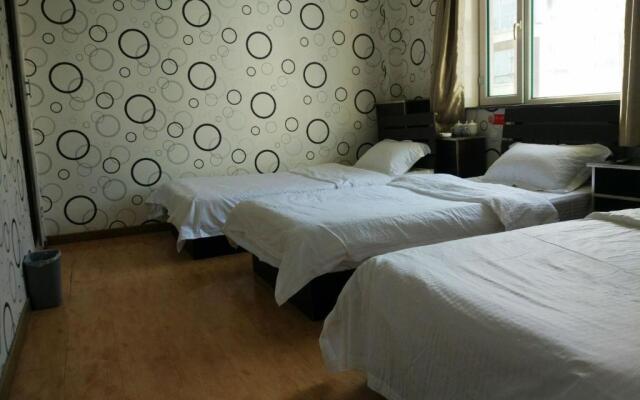 Tianchi Youth Hostel