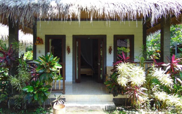 Balangan Cottage