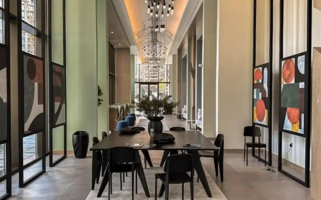 Luxury 2BR in Peninsula One by Bespoke
