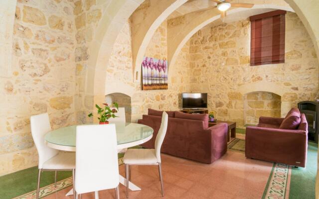 Kikka Holiday Home