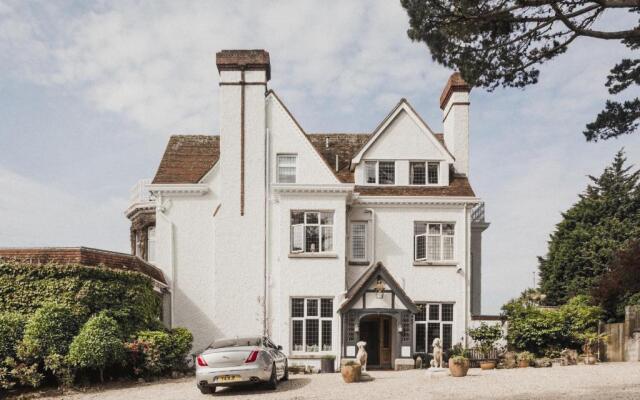 Merchants Manor