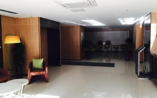 IU Hotel Tianjin Binjiang Walk Street Branch
