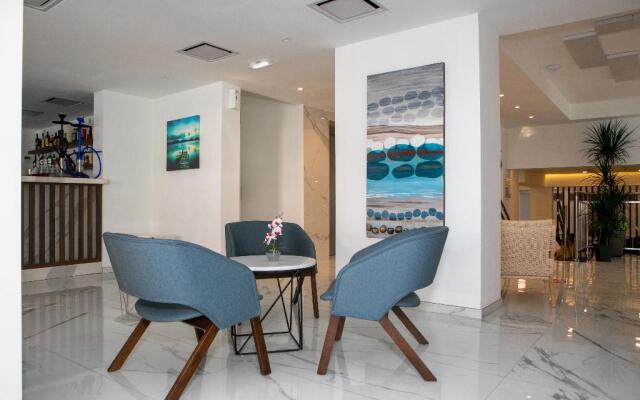 Best Western Plus Larco Hotel
