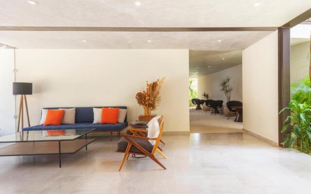 2 BedBath PRIVATE Rooftop & Pool for 6