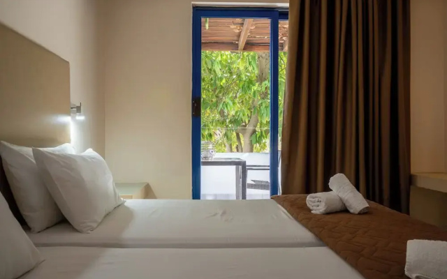 Triantafillas Suites