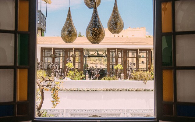 Riad Maison Bleue And Spa
