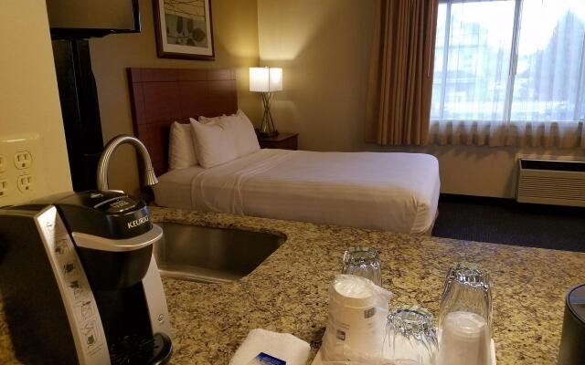 Best Western Cascadia Inn