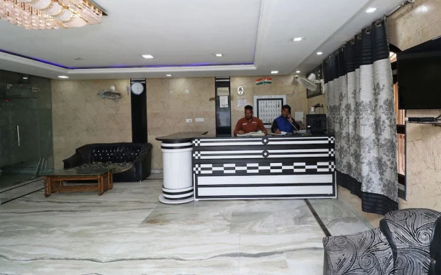 OYO 29309 Hotel Taj Palace
