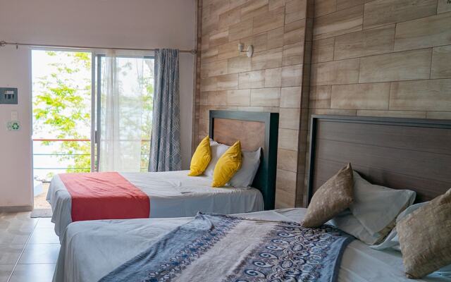 Xulha Hotel Bacalar Lakefront