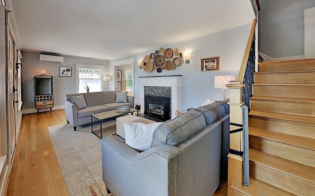 2805 23rd Ave W Home