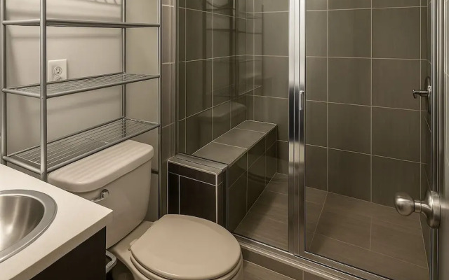 Modern North Seattle Getaway