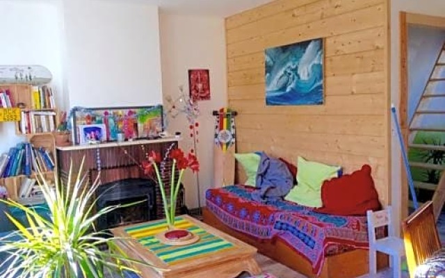 surf house