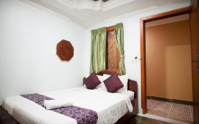 SKY Residence - 50m to Museum and Riverside