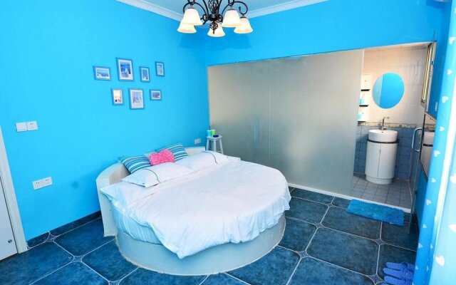 In Love With the Blue Sea Inn