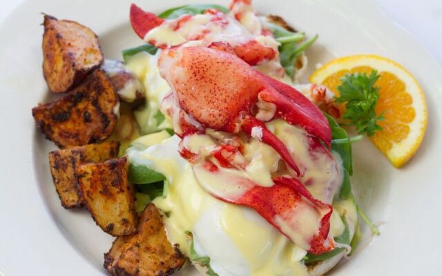 Atlantis Oceanfront Inn