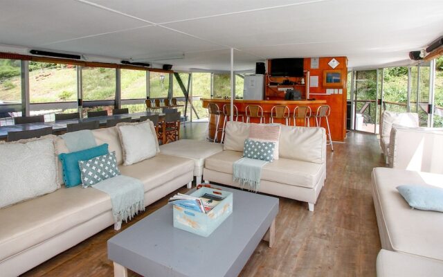 Shayamanzi Houseboats