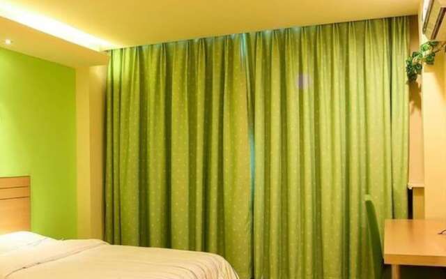 Heng 8 Hotel Tonglu South Yingchun Road